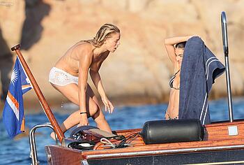 Brooks Nader Topless And Pussy Upskirt Yacht Photos