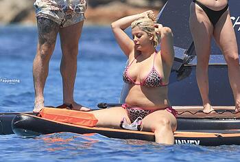 Bebe Rexha Exposed Big Booty In Tiny Bikini