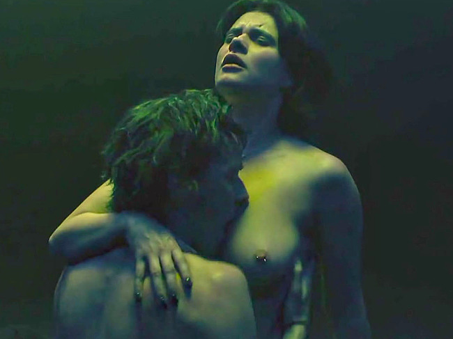 Abigail Hardingham Frontal Nude And Sex Scenes in Custom