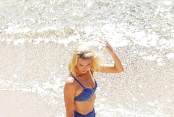 Margot Robbie Caught In Bikini Behind Scenes