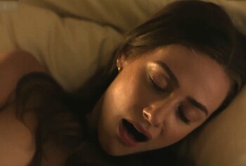 Lili Reinhart Nude And Sex Scenes in The Love Hypothesis