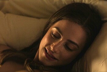 Lili Reinhart Nude And Sex Scenes in The Love Hypothesis