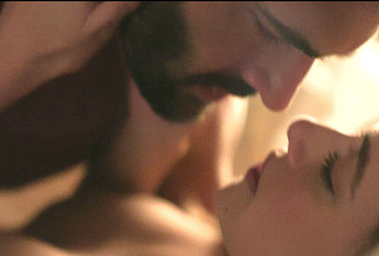 Lili Reinhart Nude And Sex Scenes in The Love Hypothesis