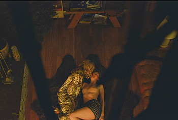 Gillian Anderson and Hannah Einbinder Nude Lesbian Scenes in Teenage Sex and Death at Camp Miasma