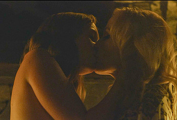 Gillian Anderson and Hannah Einbinder Nude Lesbian Scenes in Teenage Sex and Death at Camp Miasma