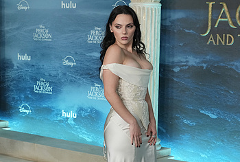 Dafne Keen Nip Slip And Bikini Photos