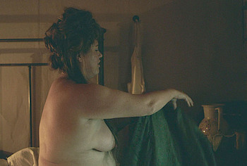 Florence Pugh Nude And Rough Sex Scenes in East of Eden