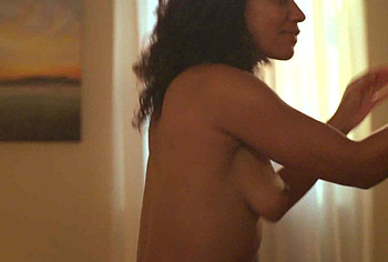 Lyndie Greenwood Nude And Sex Scenes in The Other People