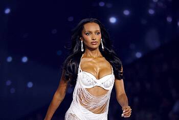Jasmine Tookes Sexy Lingerie in The Victorias Secret Fashion