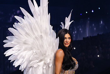 Kylie Jenner sexy in The Victorias Secret Fashion