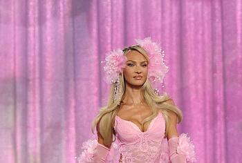 Candice Swanepoel Sexy Lingerie in The Victorias Secret Fashion