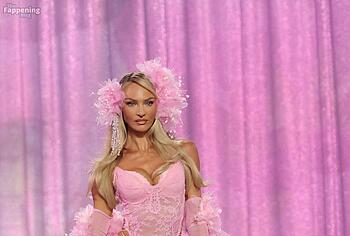 Candice Swanepoel Sexy Lingerie in The Victorias Secret Fashion