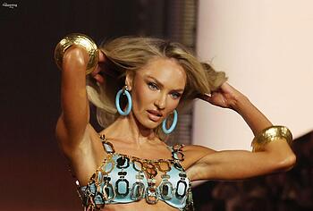 Candice Swanepoel Sexy Lingerie in The Victorias Secret Fashion