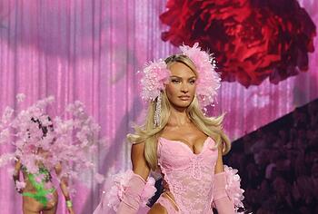 Candice Swanepoel Sexy Lingerie in The Victorias Secret Fashion
