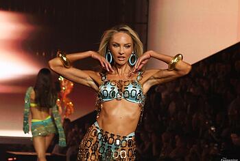 Candice Swanepoel Sexy Lingerie in The Victorias Secret Fashion